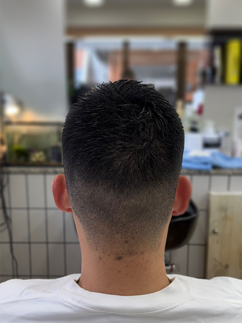 ヘアスタイル写真 BACK